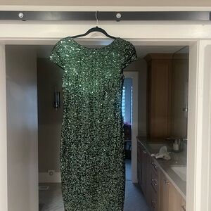 Elegant Green Sequin Dress